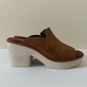 Pierre Dumas brown leather block heel slip on